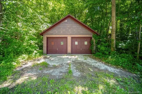 10-12 Woodlea Road Salt Point NY 12578