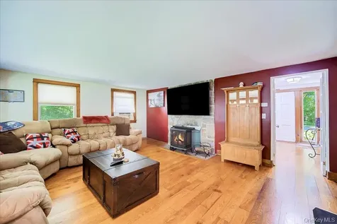 10-12 Woodlea Road Salt Point NY 12578