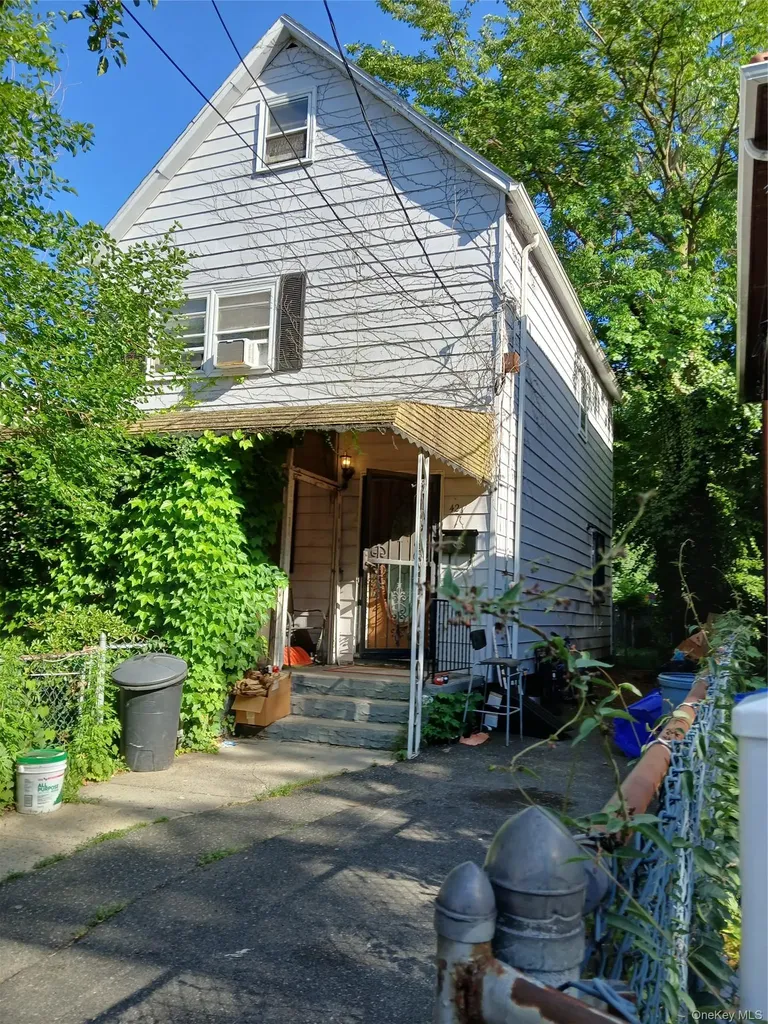 42 W 5th Street Mount Vernon NY 10550