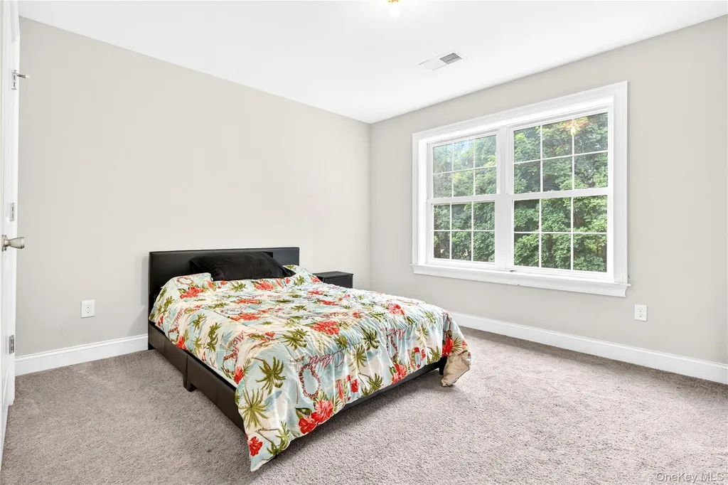28 Ardmore Street Cornwall NY 12553