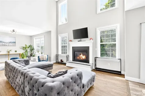 28 Ardmore Street Cornwall NY 12553