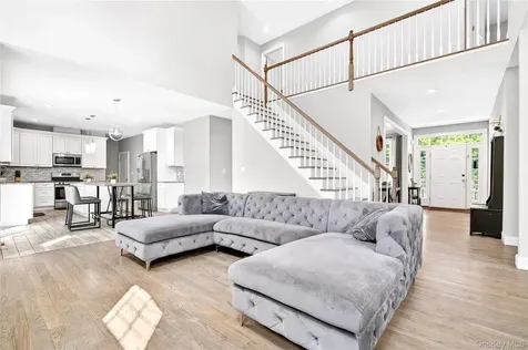 28 Ardmore Street Cornwall NY 12553