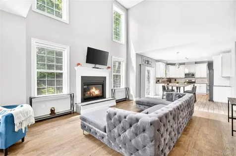 28 Ardmore Street Cornwall NY 12553