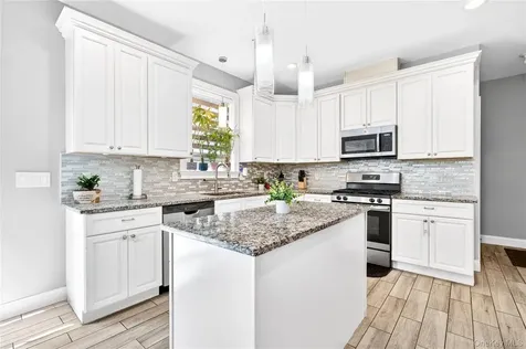 28 Ardmore Street Cornwall NY 12553