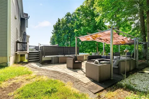 28 Ardmore Street Cornwall NY 12553
