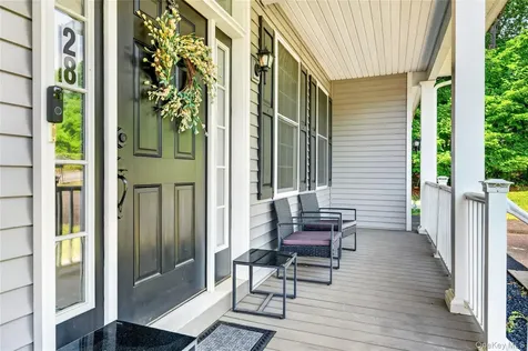28 Ardmore Street Cornwall NY 12553