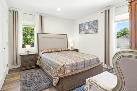 2 Lambert Road White Plains NY 10605