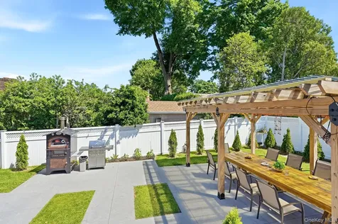 2 Lambert Road White Plains NY 10605