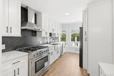 2 Lambert Road White Plains NY 10605