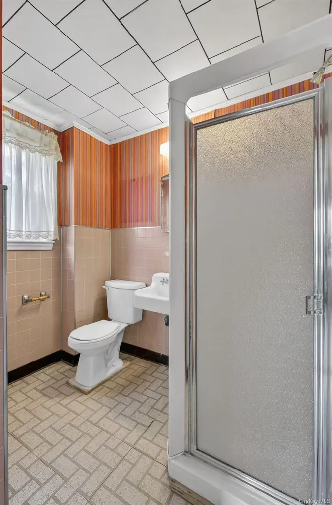 35-38 169th Street Flushing NY 11358