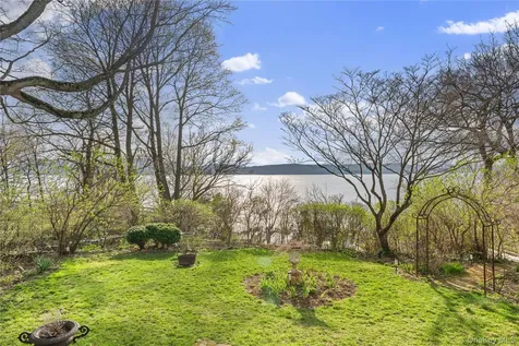 28 Hamilton Avenue Ossining NY 10562