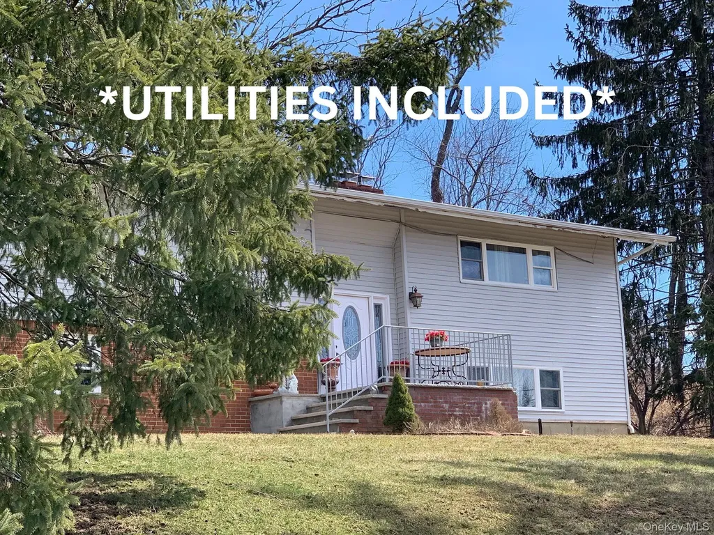 92 Hillside Road Poughquag NY 12570