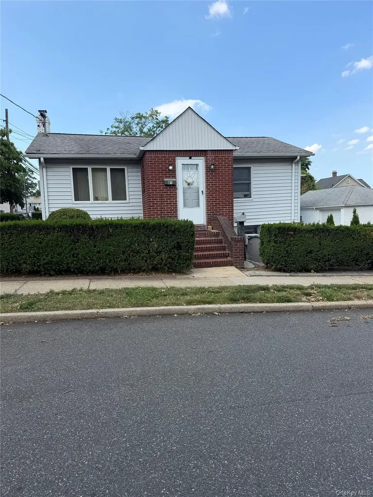 81 81 Avenue Westbury NY 11590