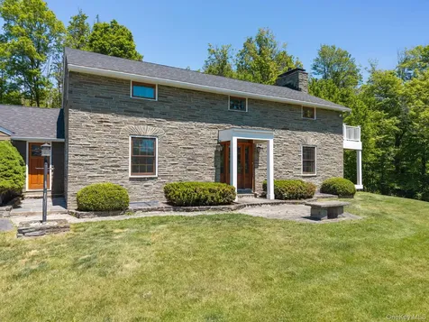 108 Grovenors Corners Road Cobleskill NY 12043
