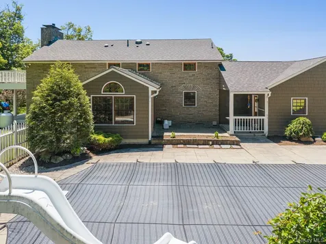 108 Grovenors Corners Road Cobleskill NY 12043