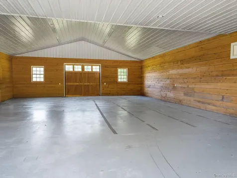 108 Grovenors Corners Road Cobleskill NY 12043