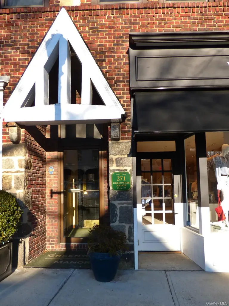 271 Greenwich Avenue Greenwich CT 06830