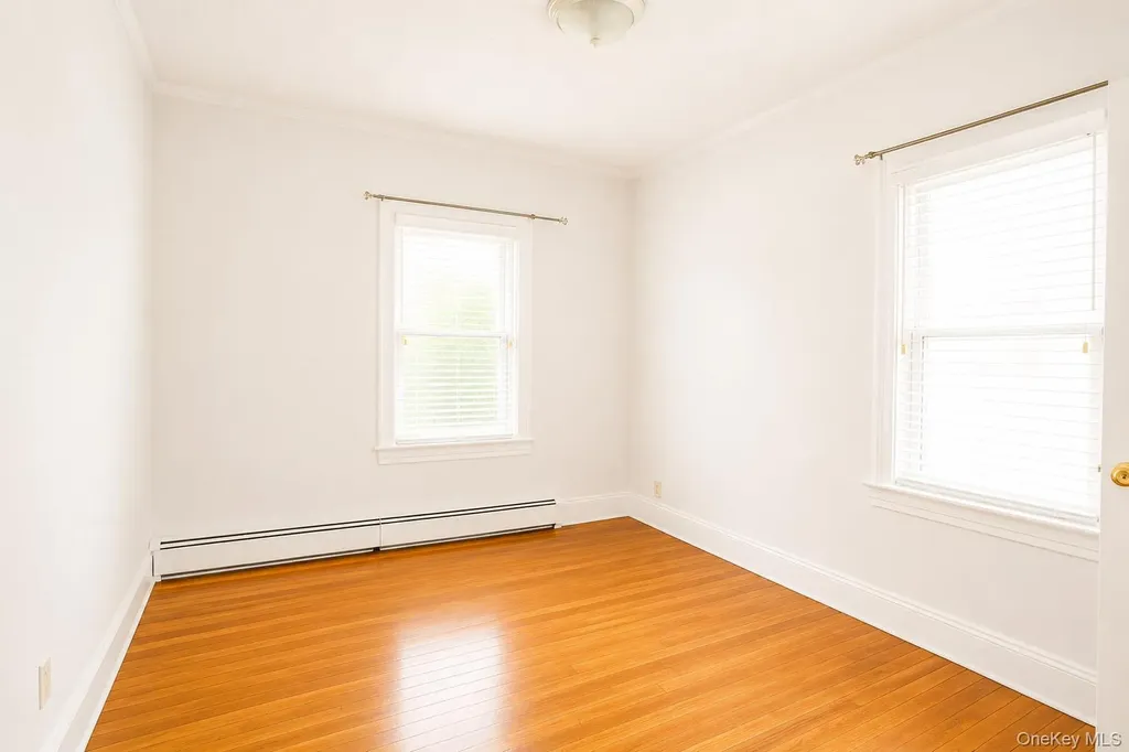 15 W Walnut Street Long Beach NY 11561