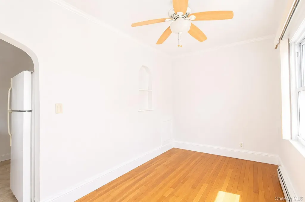 15 W Walnut Street Long Beach NY 11561