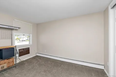 31 Sherwood Drive East Islip NY 11730