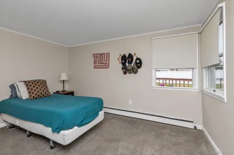 31 Sherwood Drive East Islip NY 11730