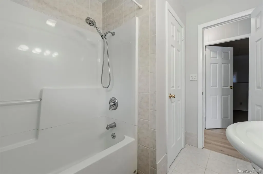 56 Cayuga Drive Peekskill NY 10566