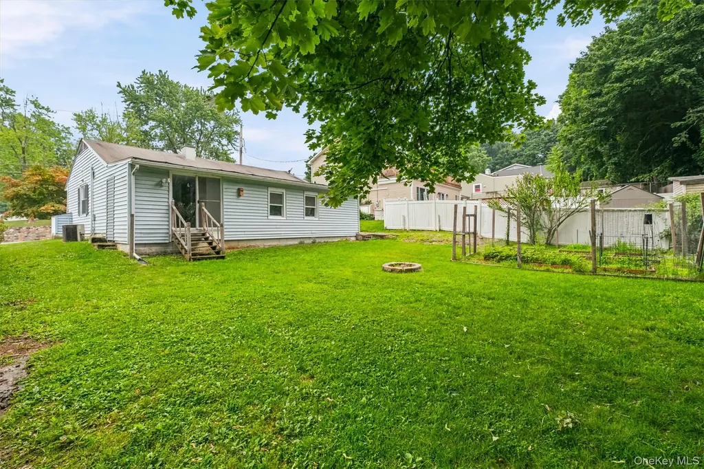 56 Cayuga Drive Peekskill NY 10566