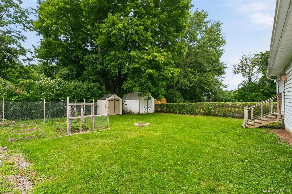 56 Cayuga Drive Peekskill NY 10566