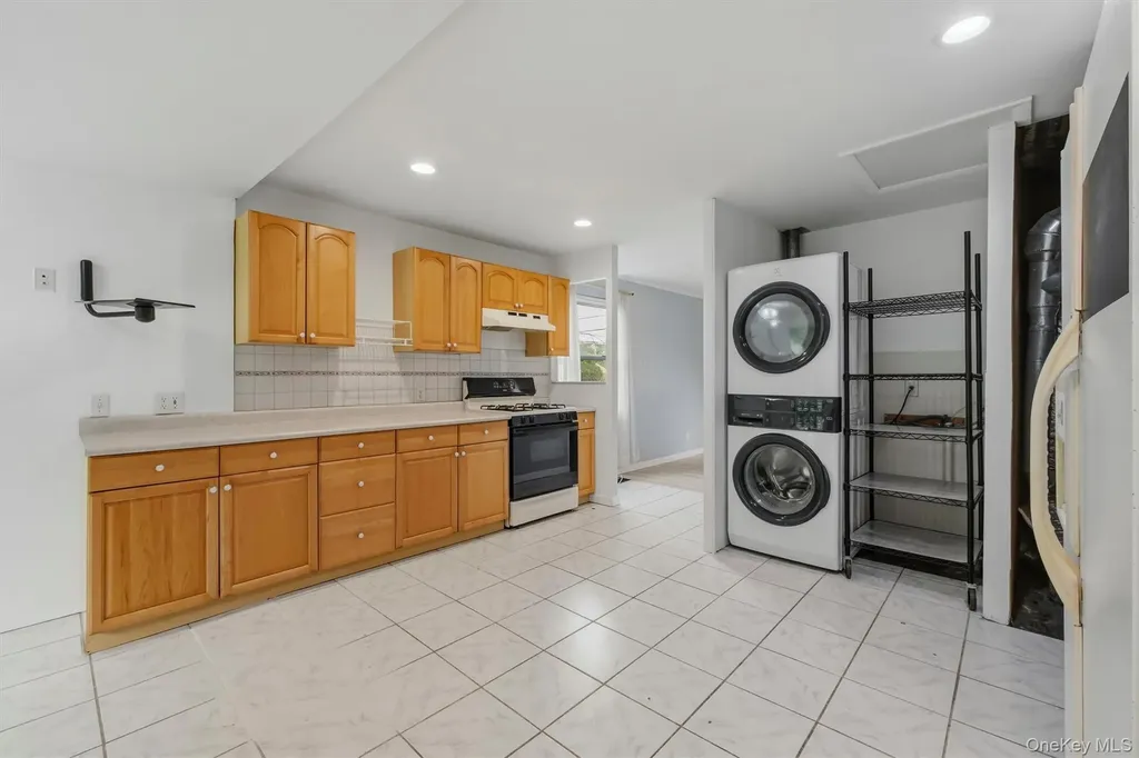 56 Cayuga Drive Peekskill NY 10566