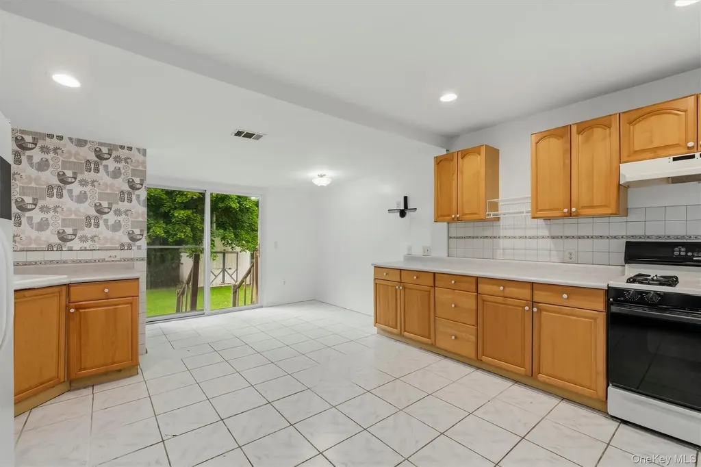 56 Cayuga Drive Peekskill NY 10566