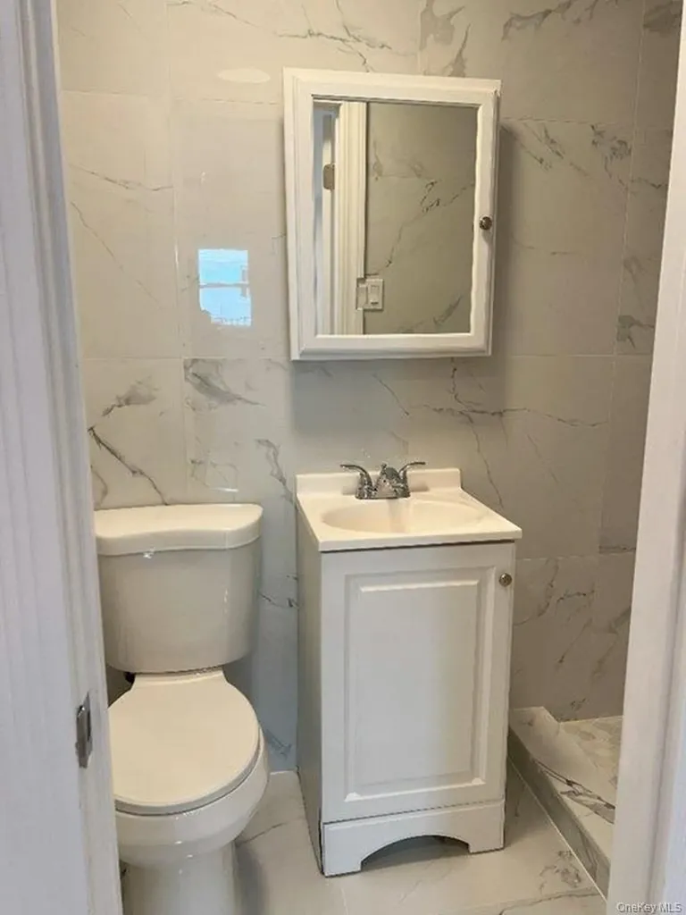 730 E 217 Street Bronx NY 10467