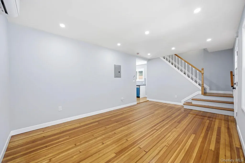107 E Saint Marks Place Valley Stream NY 11580