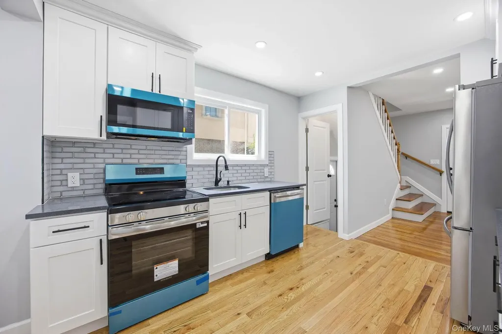 107 E Saint Marks Place Valley Stream NY 11580