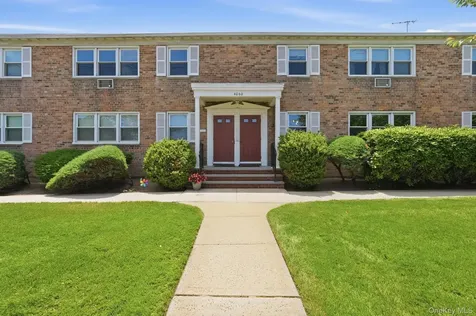4060 Jerusalem Avenue Seaford NY 11783