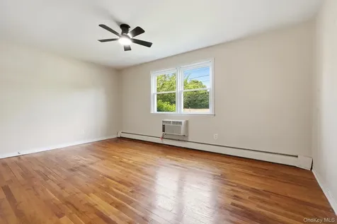 4060 Jerusalem Avenue Seaford NY 11783