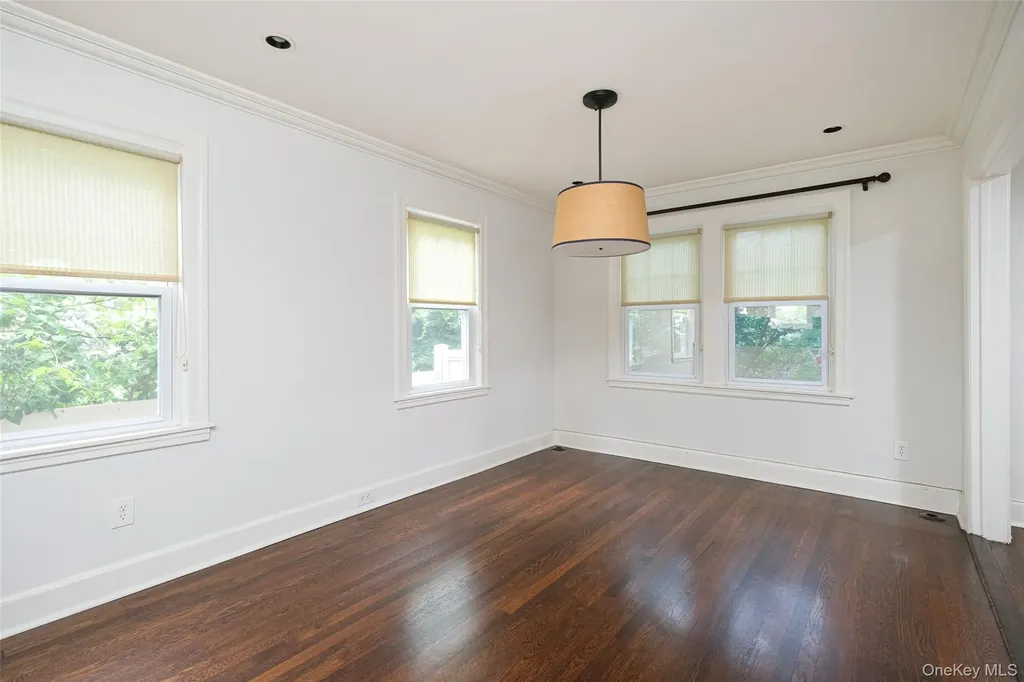 94 Kensington Road Bronxville NY 10708