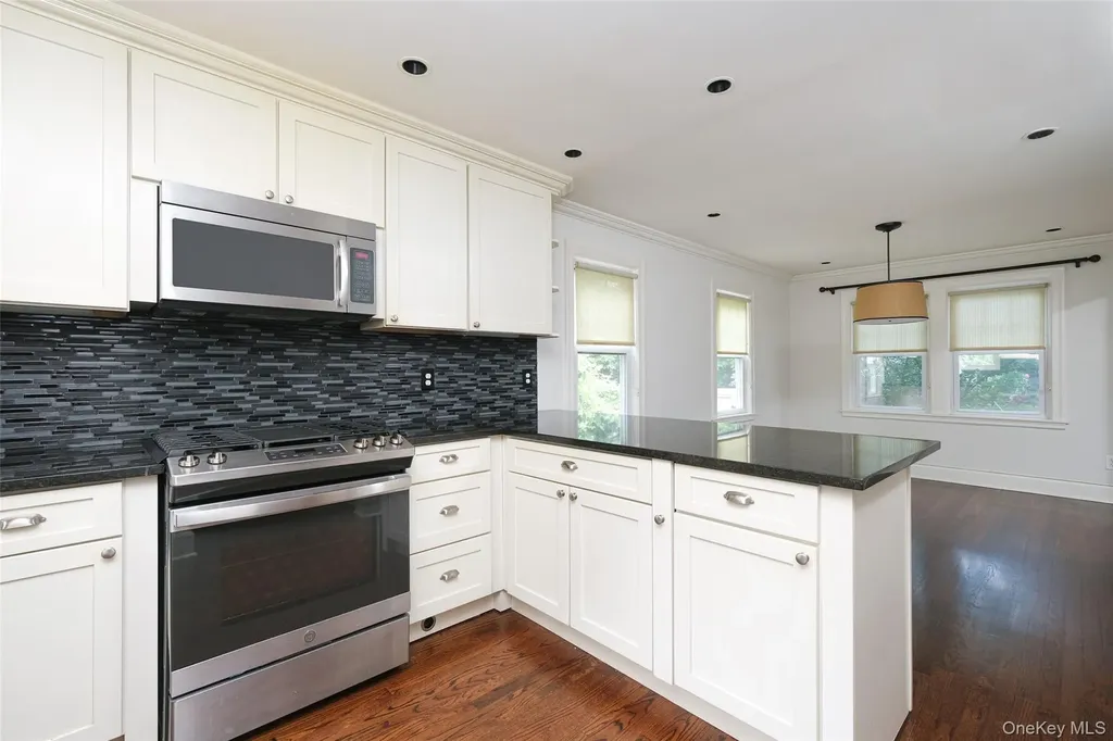 94 Kensington Road Bronxville NY 10708