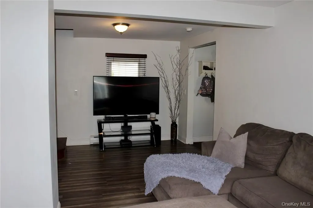 5834 Albany Post Road Cortlandt Manor NY 10567