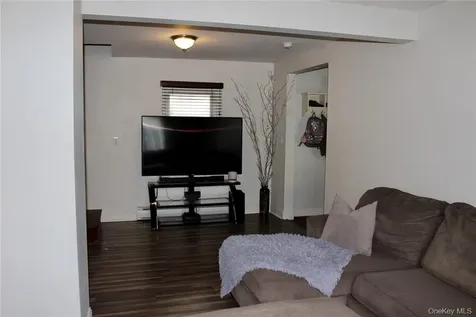 5834 Albany Post Road Cortlandt Manor NY 10567