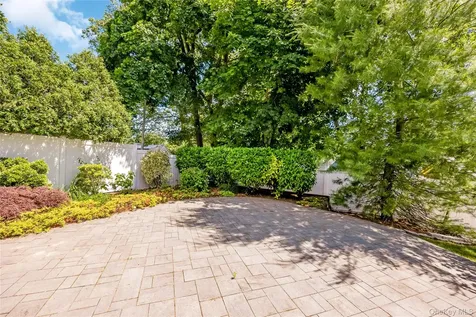 34 Ridge Road Farmingdale NY 11735