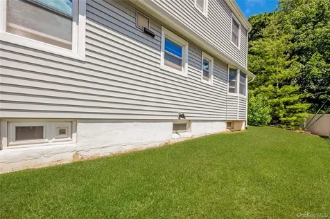 34 Ridge Road Farmingdale NY 11735
