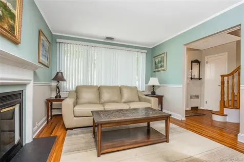 34 Ridge Road Farmingdale NY 11735