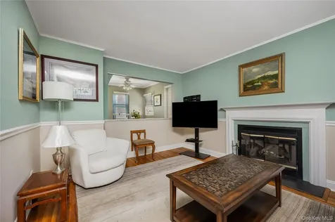 34 Ridge Road Farmingdale NY 11735
