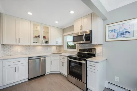 34 Ridge Road Farmingdale NY 11735