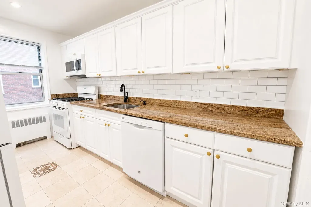 1234 Midland Avenue Bronxville NY 10708