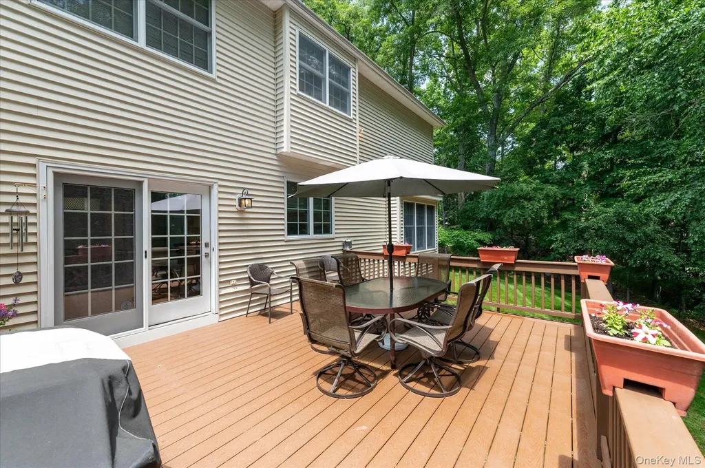 6 Theal Court Somers NY 10589