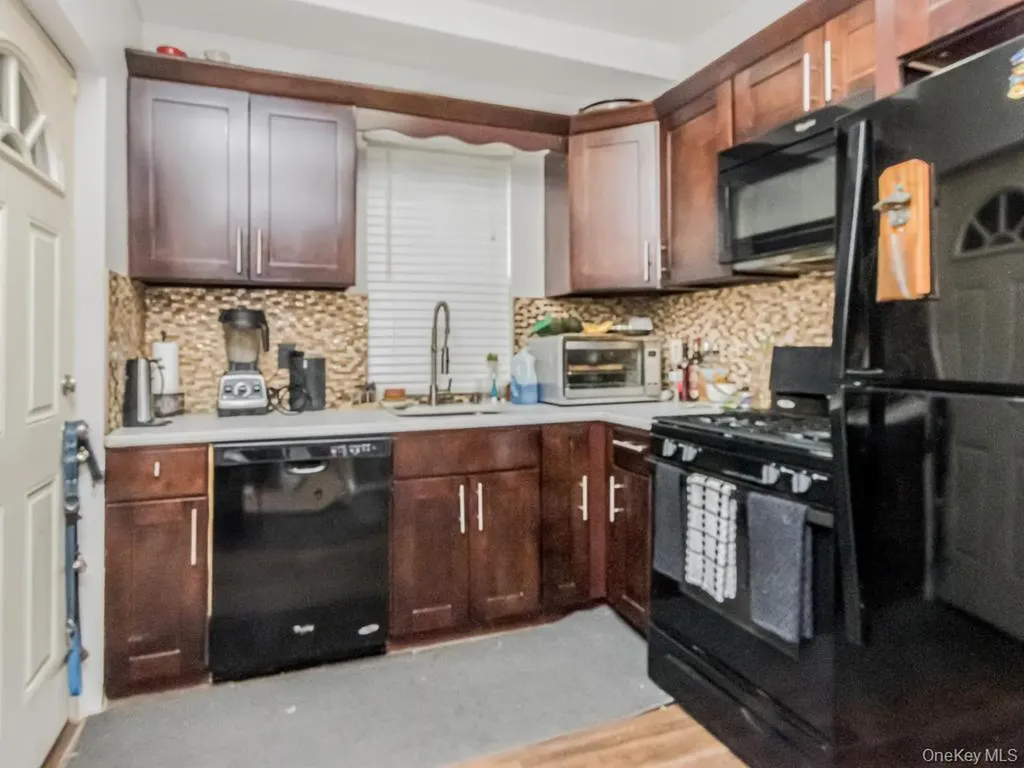 460 S 2nd Avenue Mount Vernon NY 10550