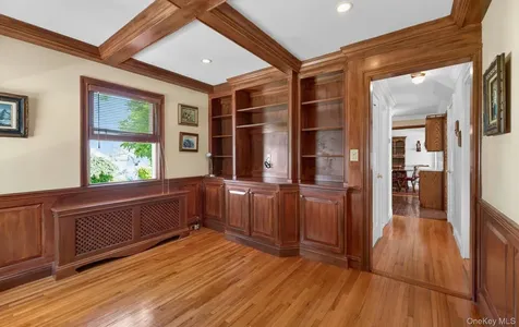 88 Philadelphia Avenue Massapequa Park NY 11762