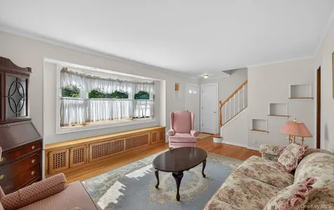 88 Philadelphia Avenue Massapequa Park NY 11762