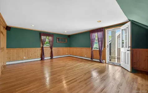 88 Philadelphia Avenue Massapequa Park NY 11762